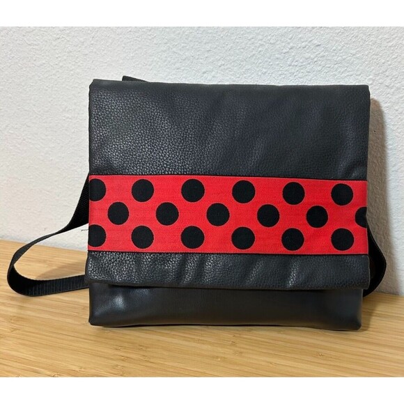 Laura Bee Designs Messenger Crossbody Bag Handmade in Seattle Black Red Dot - Picture 1 of 8